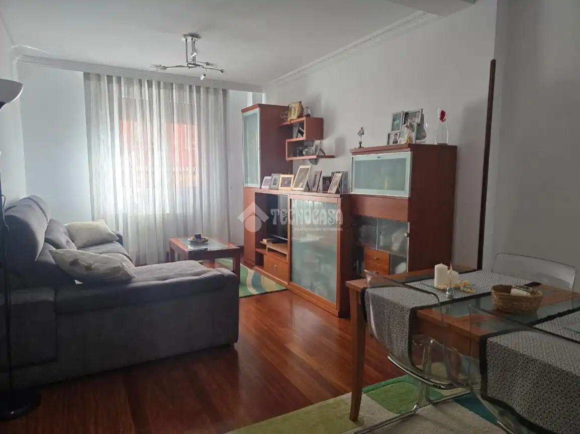 Sala d'estar de Pis en venda en Bilbao  amb Calefacció