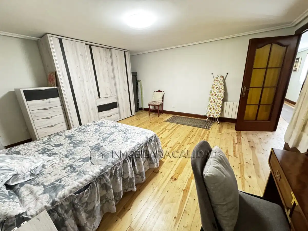 Flat for rent in Burgos  with Heating and Furnished