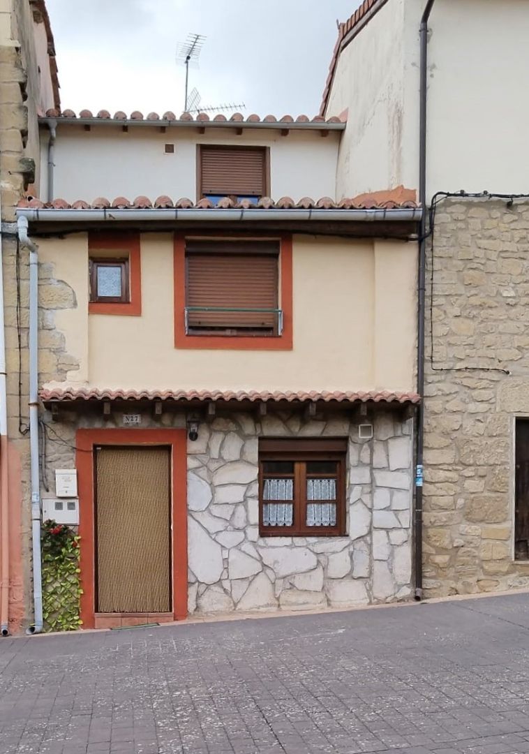 Vista exterior de Finca rústica en venda en Ochánduri amb Calefacció i Moblat