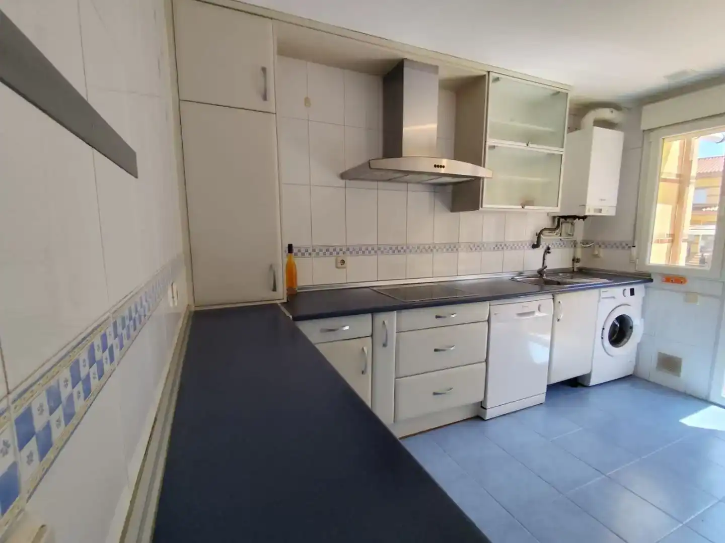Cocina de Casa o chalet en venta en Ávila con Jardín privado, Parquet y Balcón
