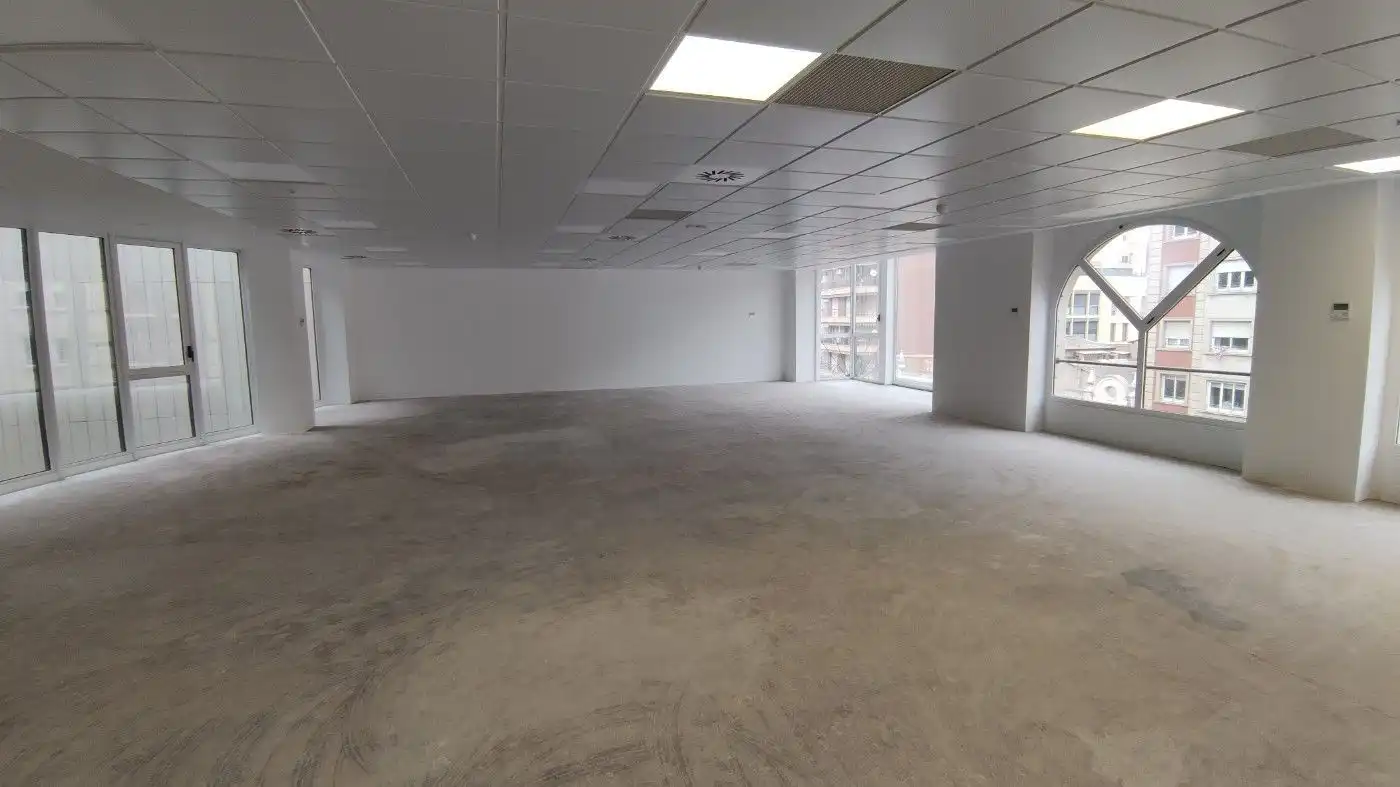Büro zur Miete in Barcelona mit Heizung