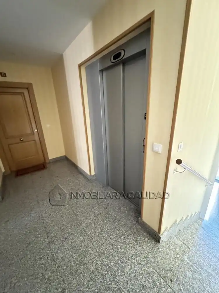 Wohnung zum Verkauf in Universidad - Las Huelgas