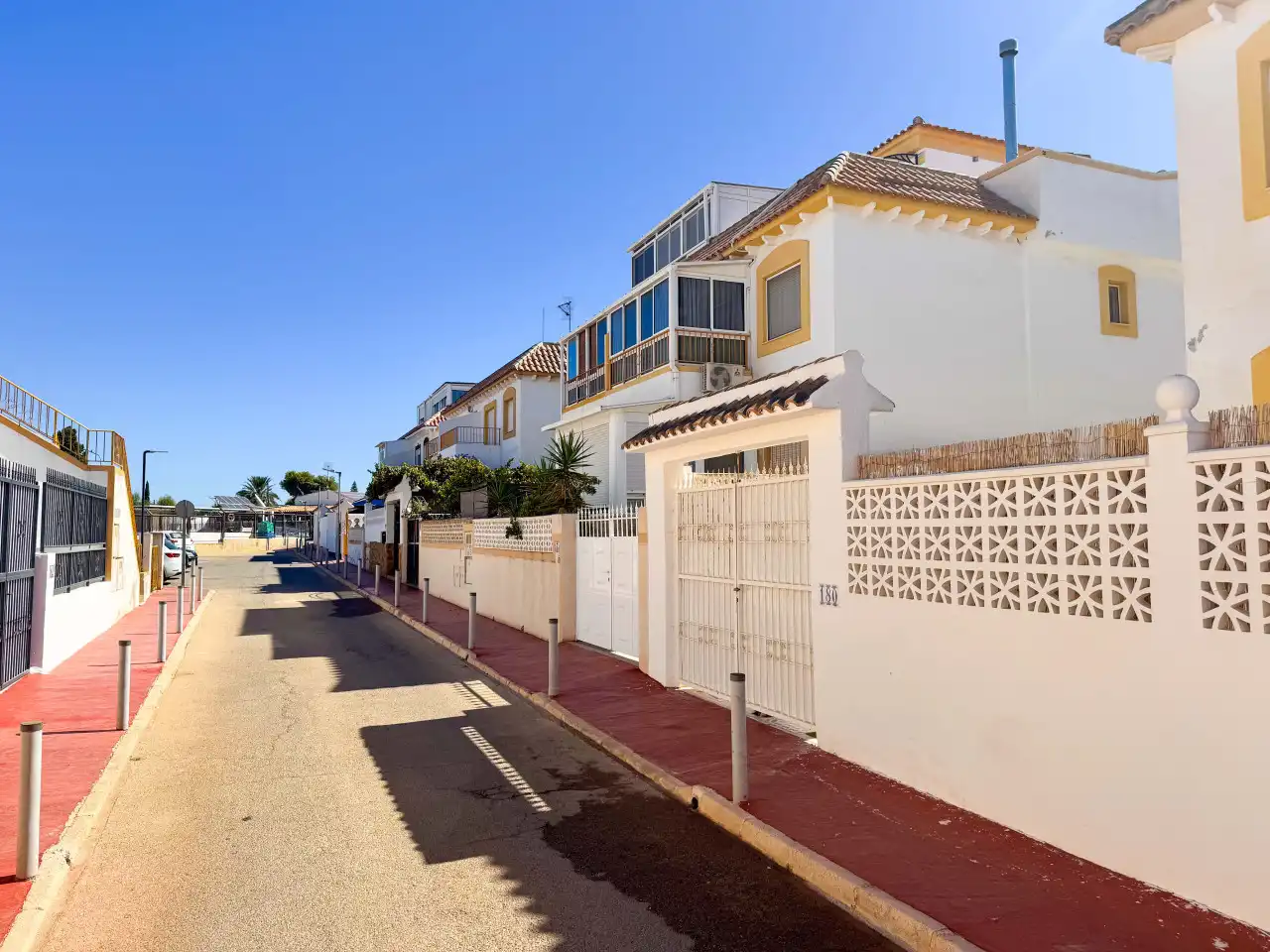 Vista exterior de Casa o chalet en venta en Torrevieja con Aire acondicionado, Calefacción y Terraza
