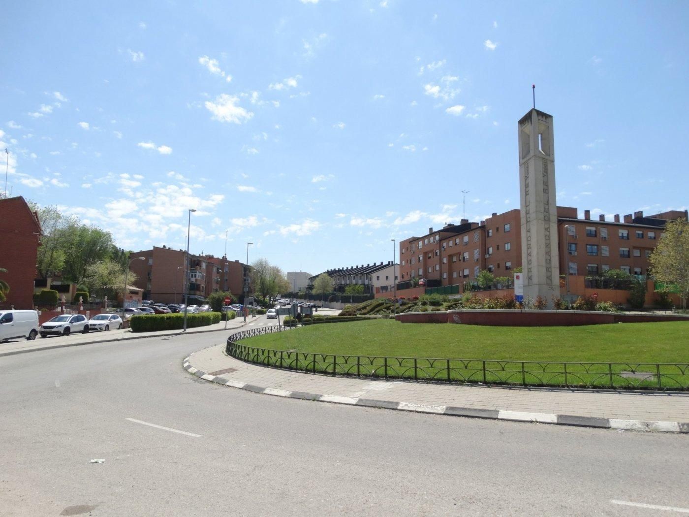 Vista exterior de Pis en venda en Arganda del Rey amb Calefacció, Jardí privat i Terrassa