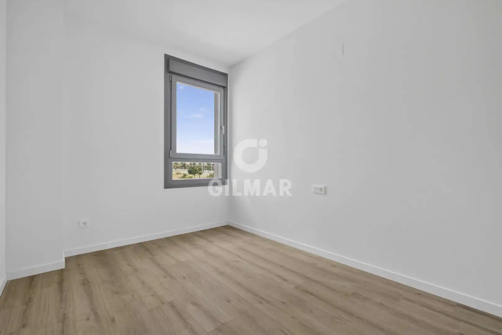 Habitación de Piso en venta en Dos Hermanas con Calefacción, Jardín privado y Trastero
