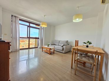 Mini appartamento con balcone in vendita a Puerto Deportivo