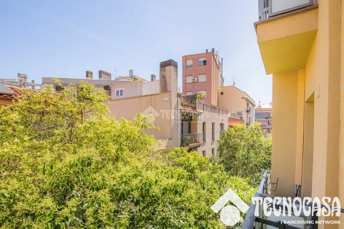 Außenansicht von Wohnung zum Verkauf in Barcelona