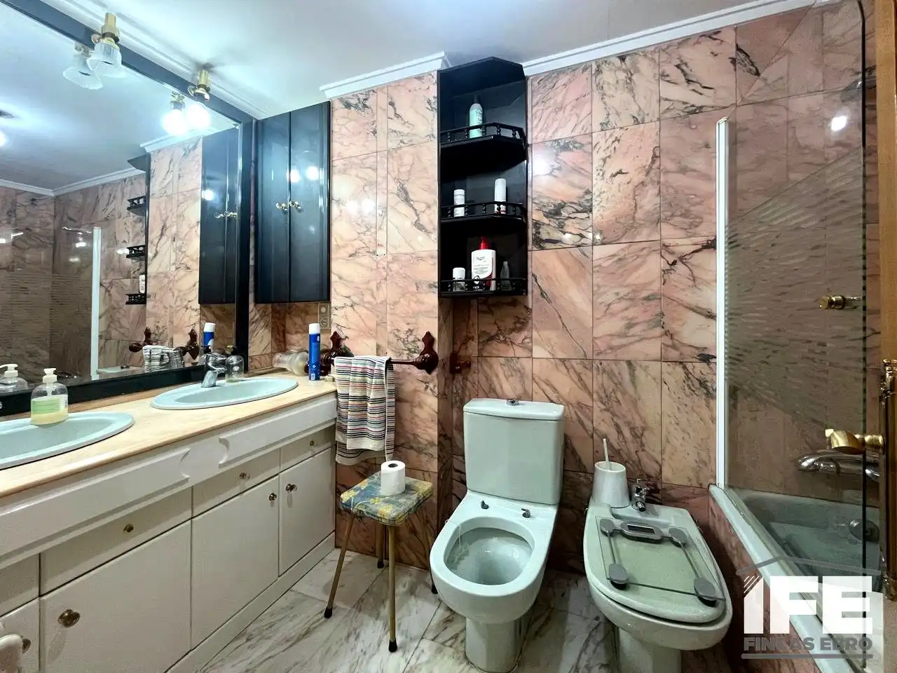 Baño de Piso de alquiler en Alagón con Terraza y Amueblado