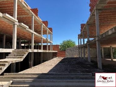 Wohngebäude zum Verkauf in Recas