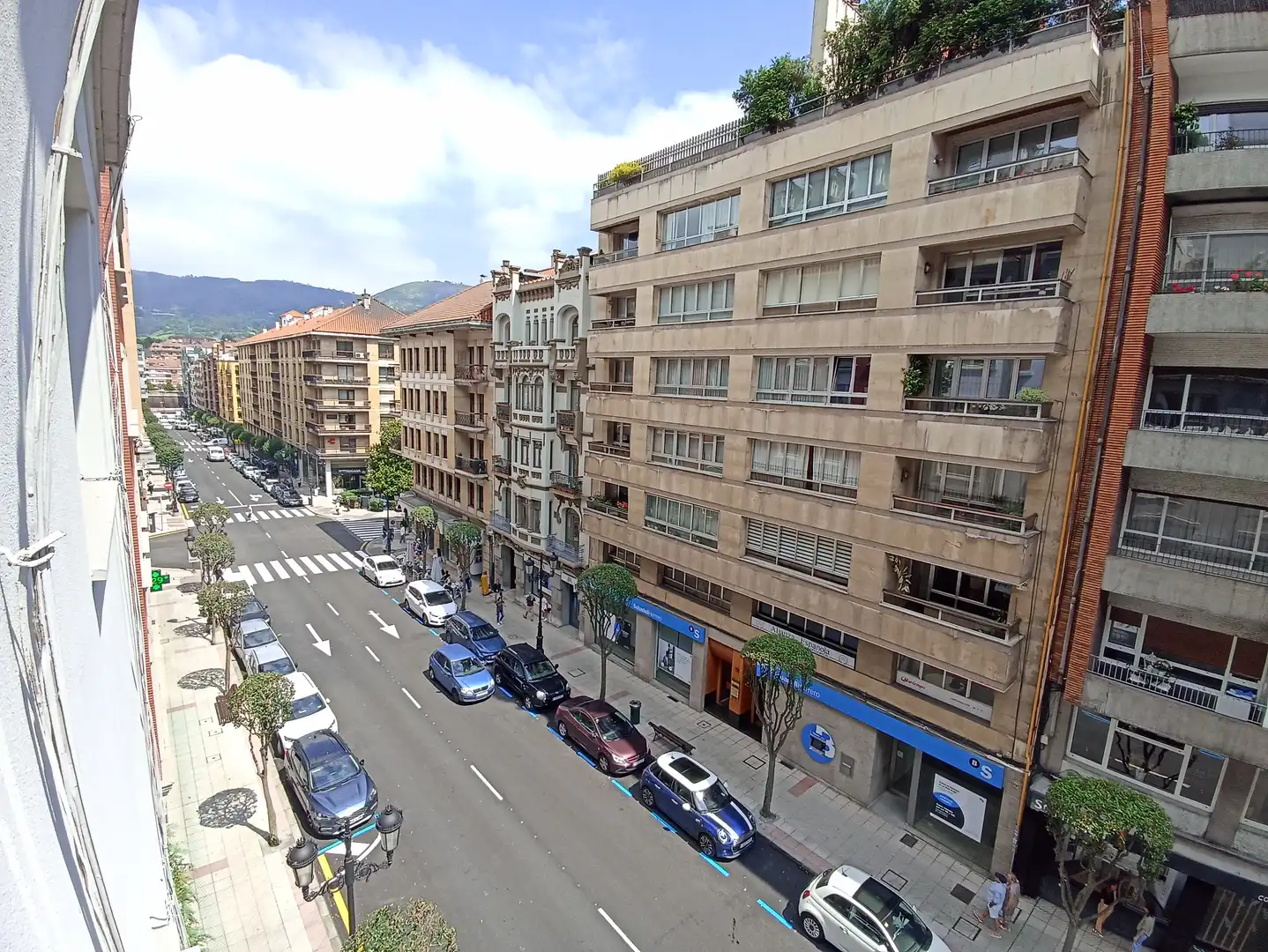 Flat for rent in Calle Asturias, Parque San Francisco - Uría