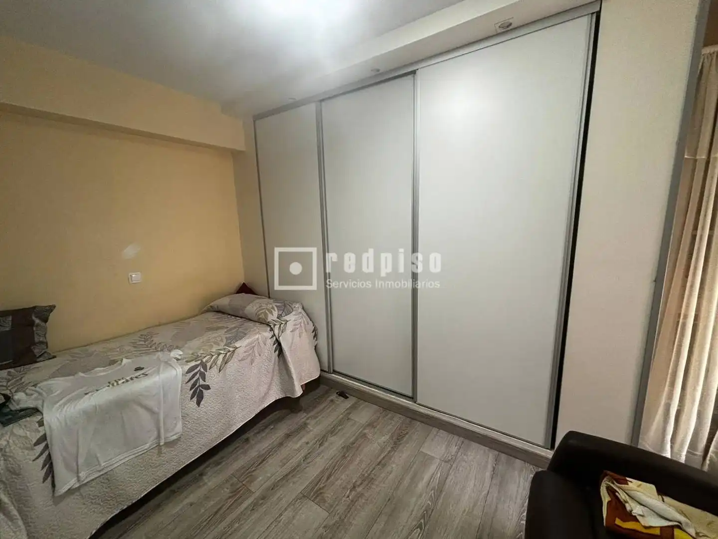 Habitación de Piso en venta en Madrid con Calefacción y Terraza