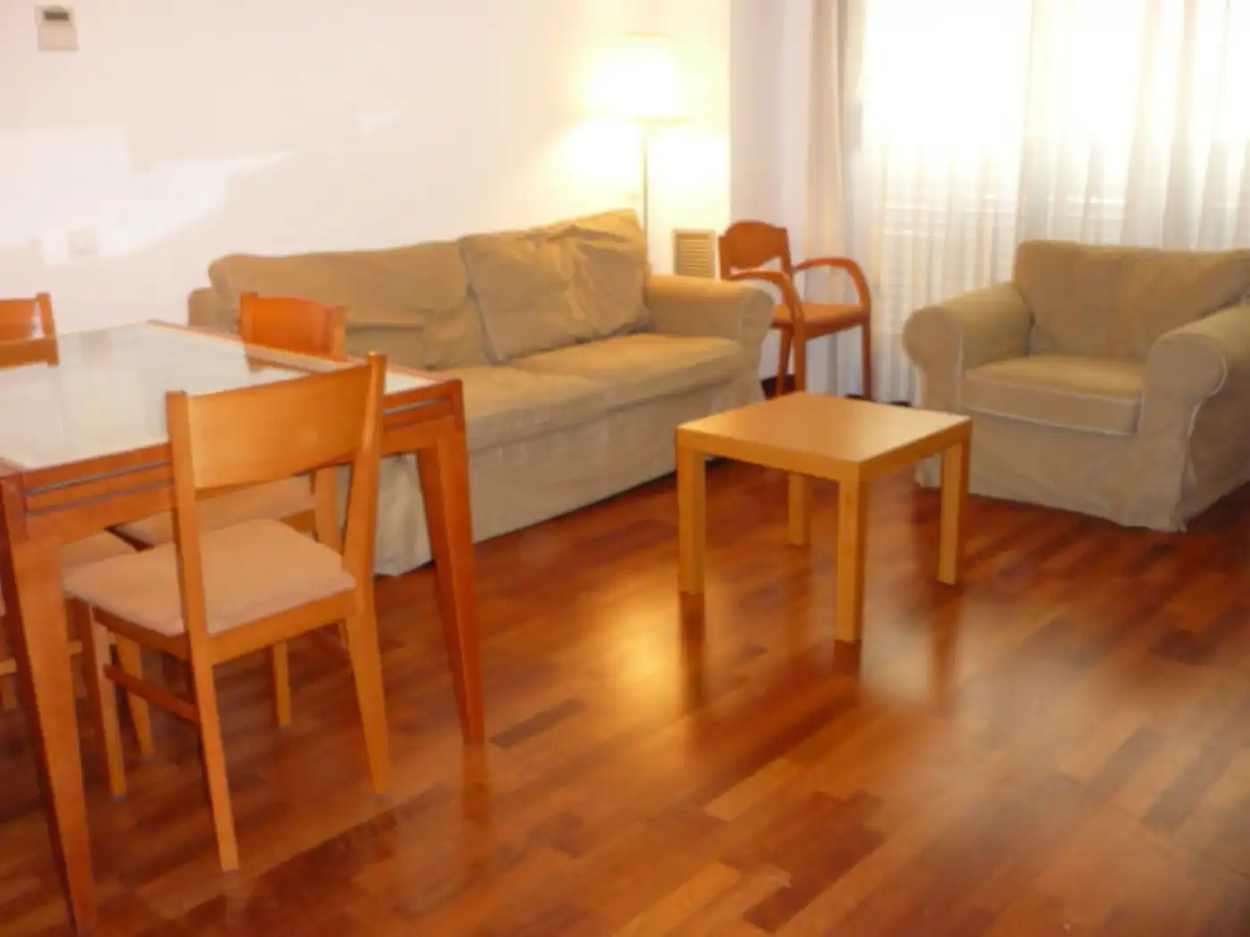 Wohnzimmer von Wohnung zur Miete in Sabadell mit Heizung und Parkett