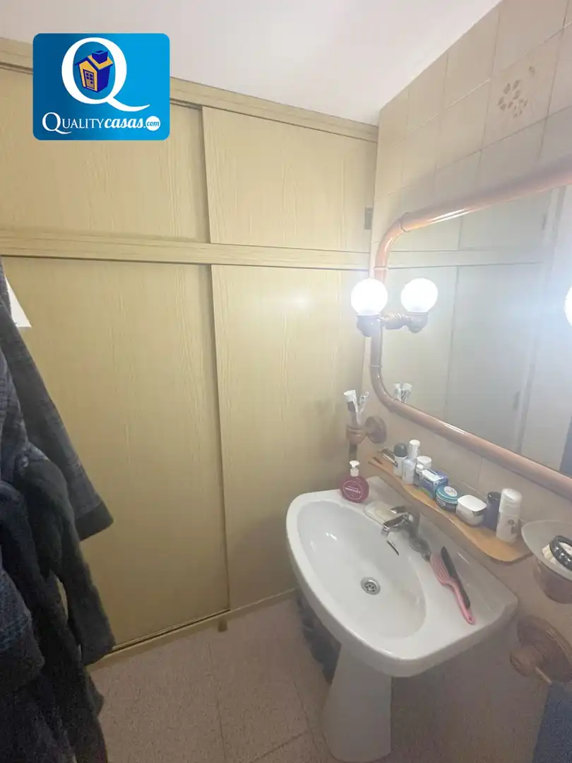 Baño de Piso en venta en Alicante / Alacant con Aire acondicionado y Calefacción