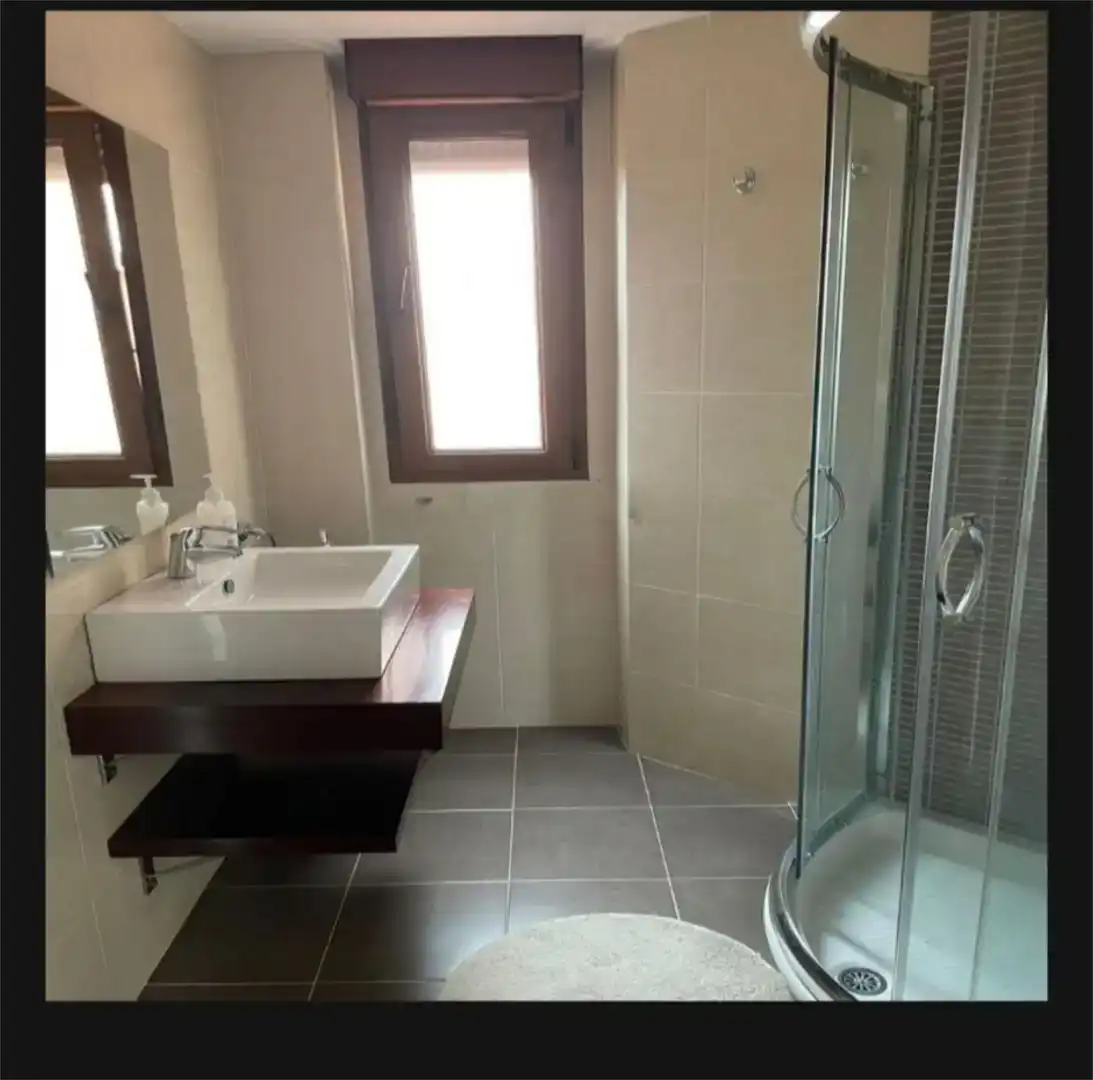 Bany de Pis en venda en Ribeira amb Jardí privat, Traster i Moblat
