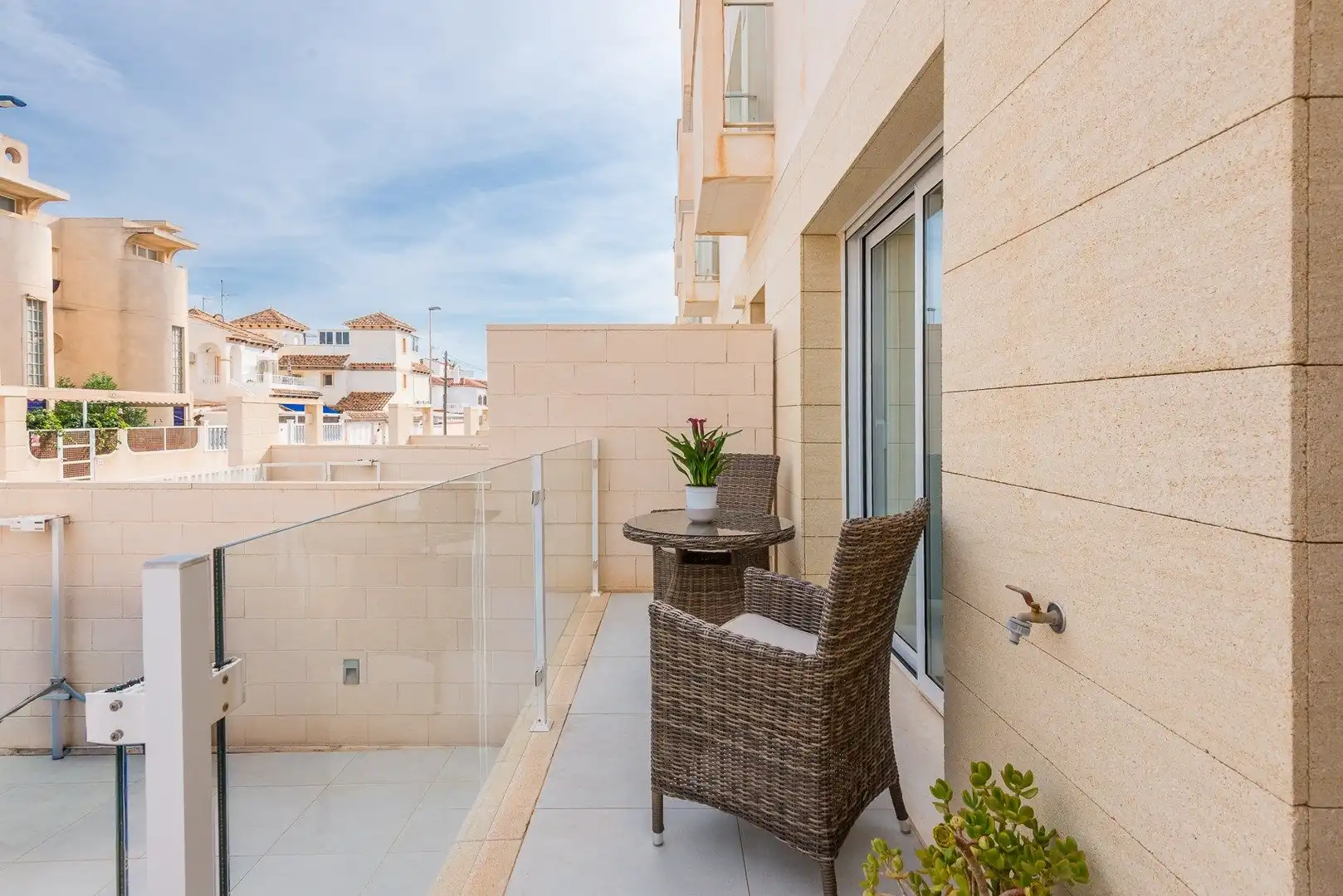 Adosado con piscina en venta en Residencial Cala Salada - Rosaleda, imagen 6