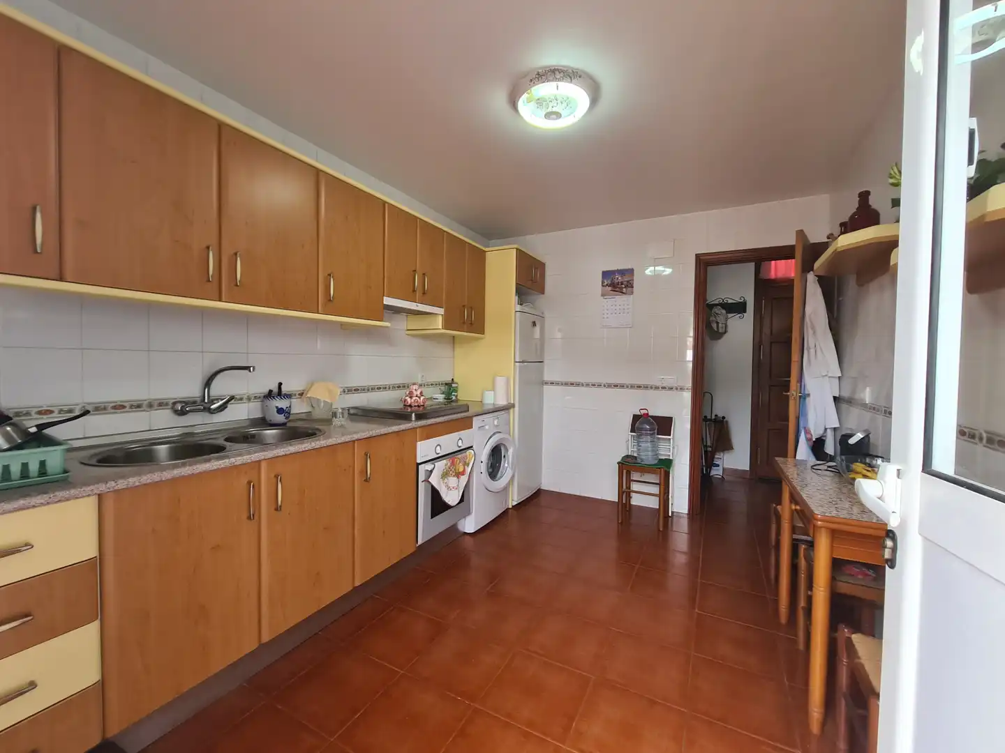 Cocina de Casa adosada en venta en Higuera de la Sierra con Aire acondicionado, Terraza y Trastero