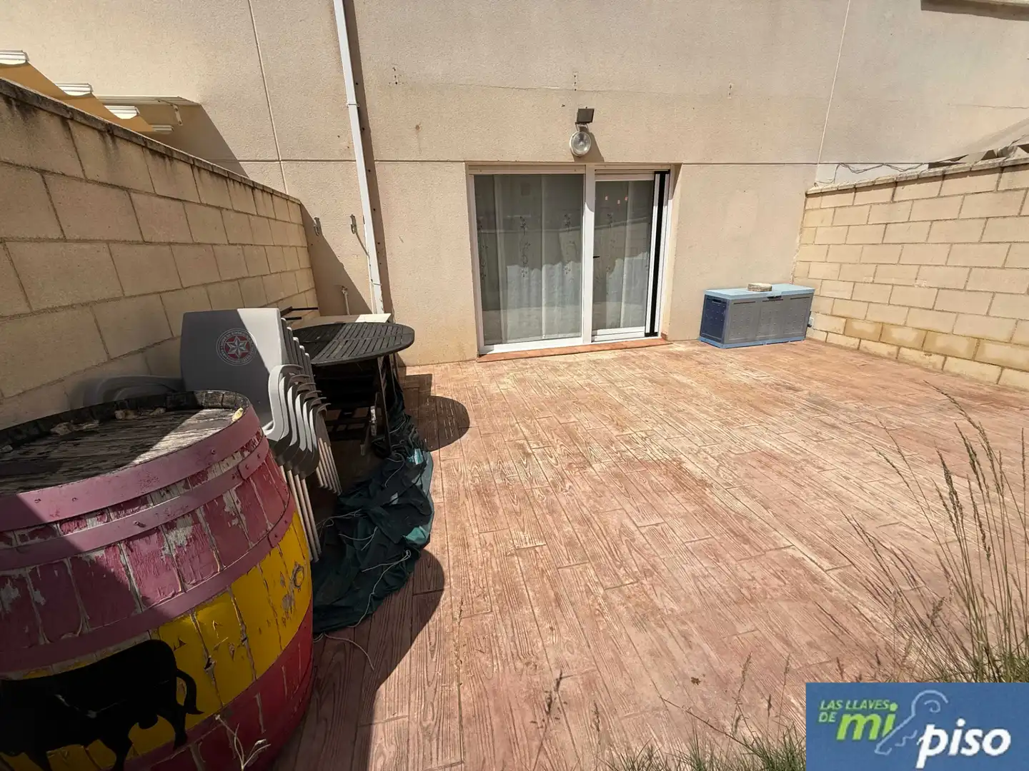 Terrassa de Casa adosada en venda en Cabezón de Pisuerga amb Calefacció, Jardí privat i Parquet