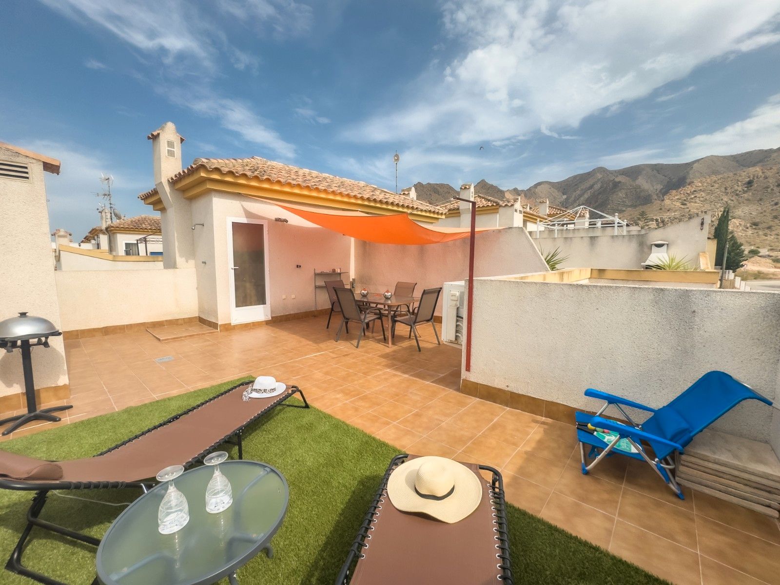 Terrasse von Maisonette miete in Cox mit Klimaanlage, Heizung und Terrasse