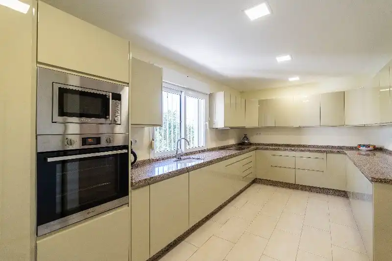 Chalet con piscina en venta en Elviria - Cabopino, imagen 6