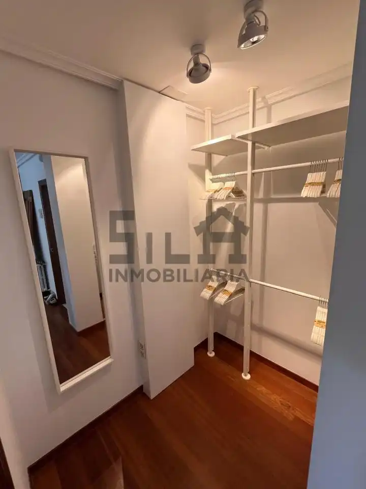 Bedroom of Apartments for rent in Ourense Capital   with Air Conditioner, Heating and Parquet flooring