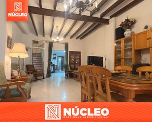 Sala d'estar de Finca rústica en venda en Confrides amb Aire condicionat, Terrassa i Traster