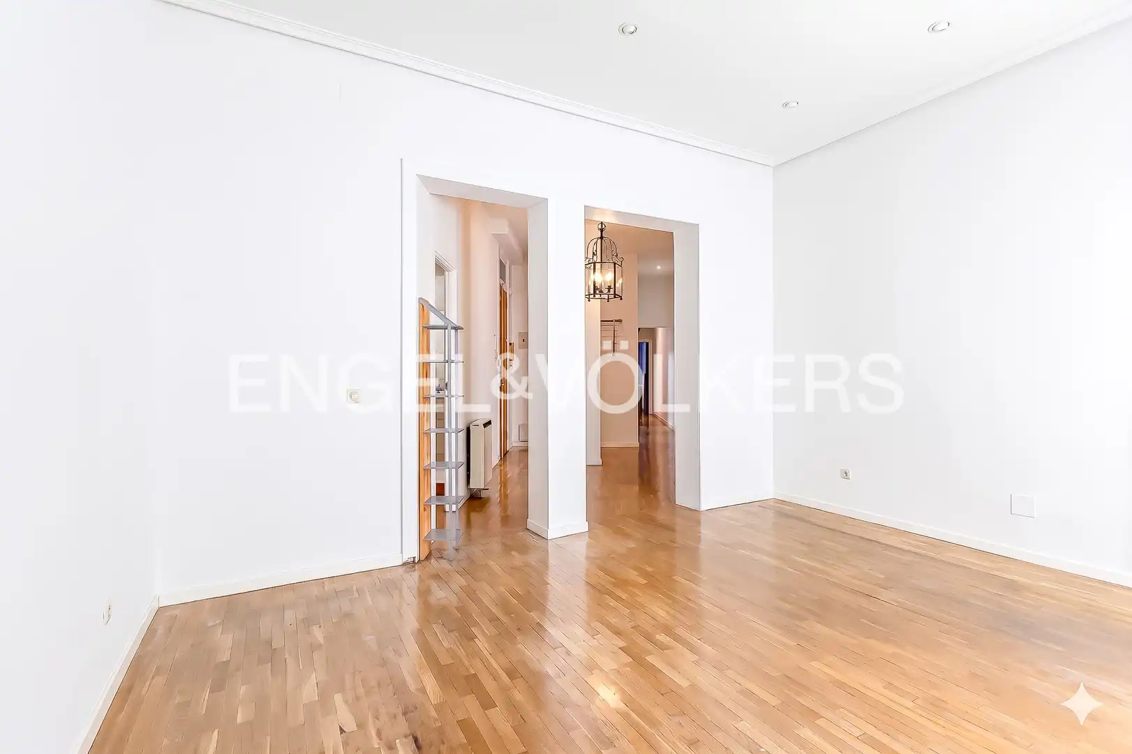 Sala de estar de Piso en venta en  Madrid Capital con Aire acondicionado, Calefacción y Parquet