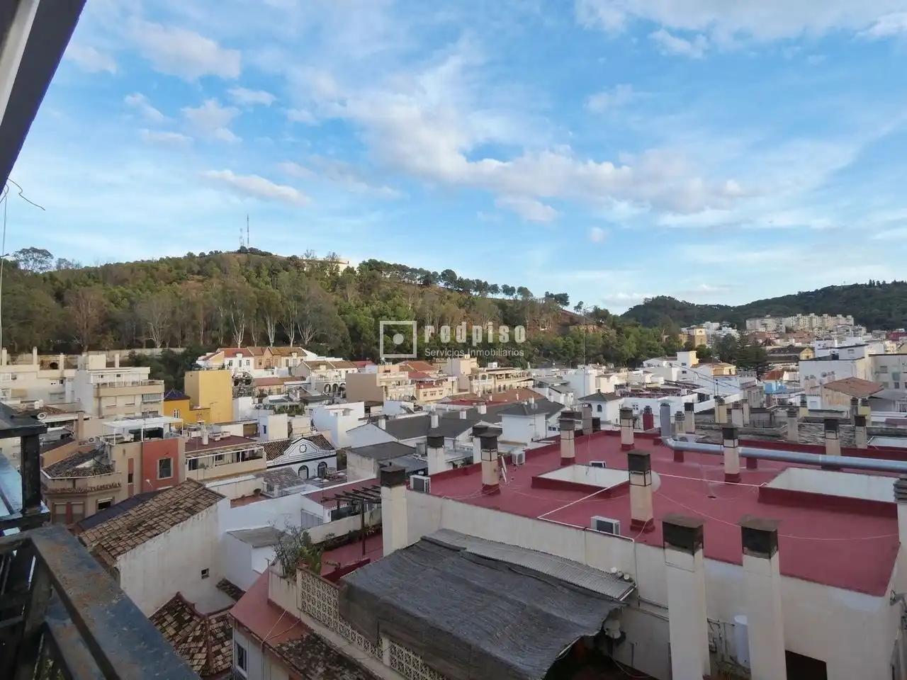 Vista exterior de Pis en venda en Málaga amb Calefacció, Terrassa i Alarma