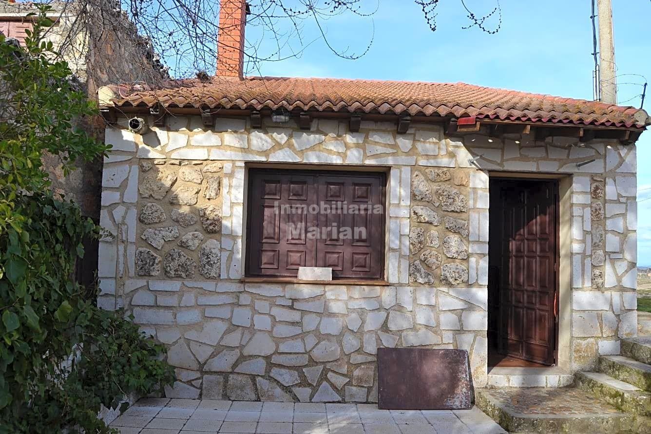 Vista exterior de Finca rústica en venda en Fuentespina amb Moblat