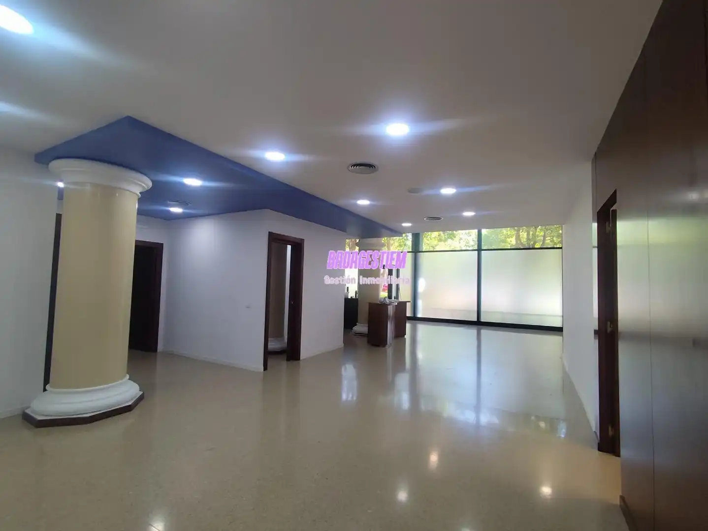 Local comercial en alquiler en Montigalà - Sant Crist, imagen 3