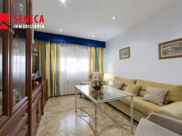 Adossat amb balcó en venda a Periurbano Este - Campiña