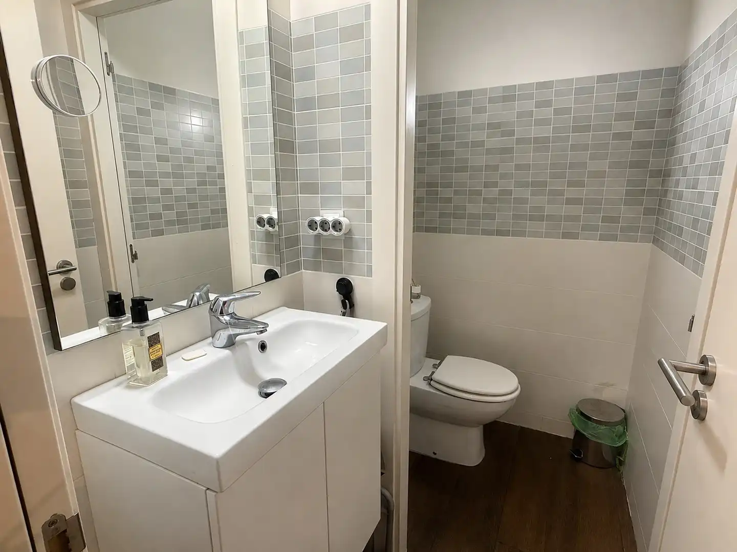Badezimmer von Maisonette zum Verkauf in El Papiol mit Klimaanlage, Heizung und Parkett