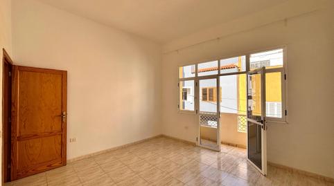 Photo 5 of Flat to rent in Calle Maria Cristina, 17, Duggi - Rambla - Los Hoteles, Santa Cruz de Tenerife