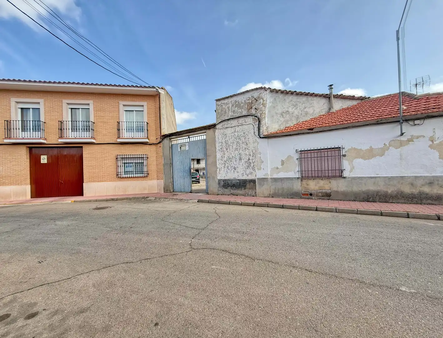 Vista exterior de Casa o chalet en venta en Carrión de Calatrava con Calefacción