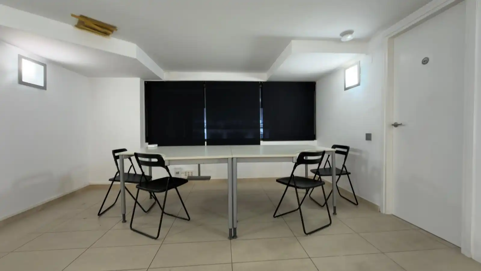 Dining room of Office for rent in L'Hospitalet de Llobregat  with Air Conditioner and Heating
