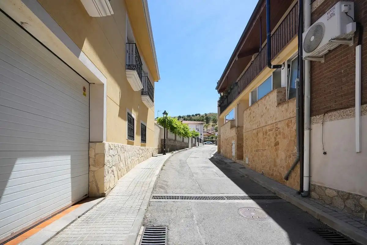 Vista exterior de Casa adosada en venta en Villalbilla con Aire acondicionado, Calefacción y Terraza