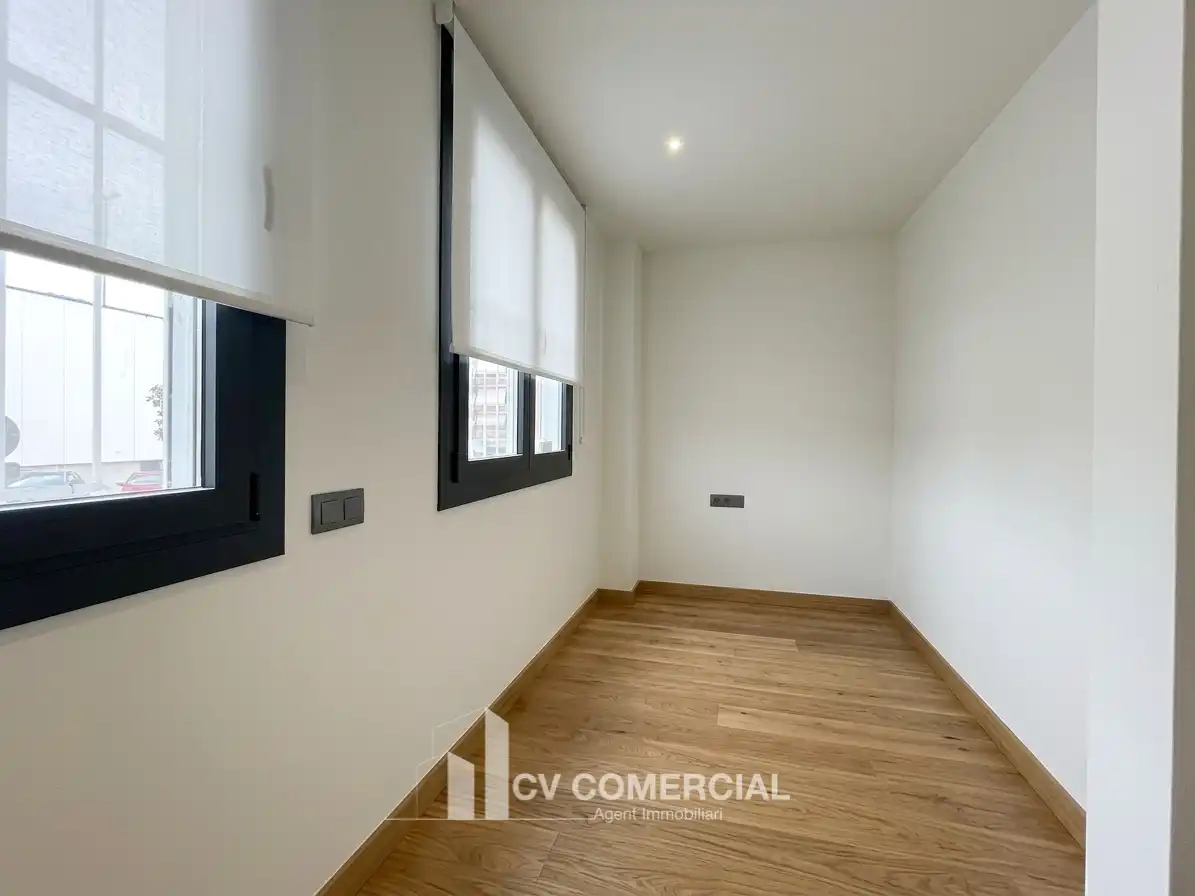 Flat for sale in Pallejà  with Air Conditioner, Heating and Parquet flooring