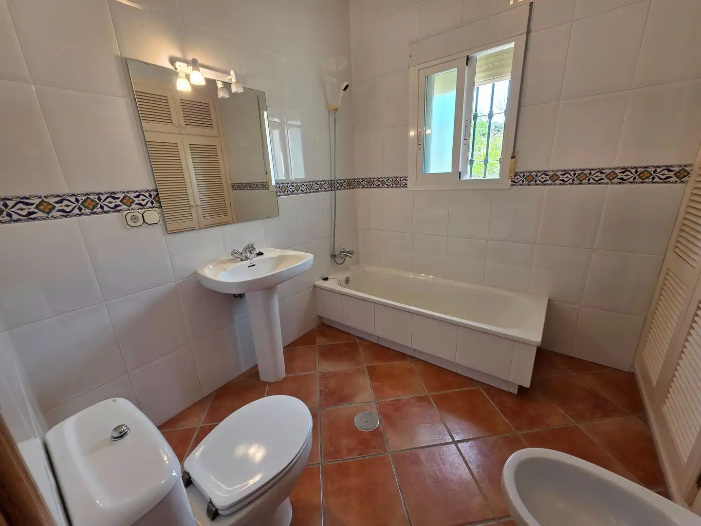Baño de Casa o chalet en venta en Alhaurín El Grande con Aire acondicionado, Calefacción y Jardín privado