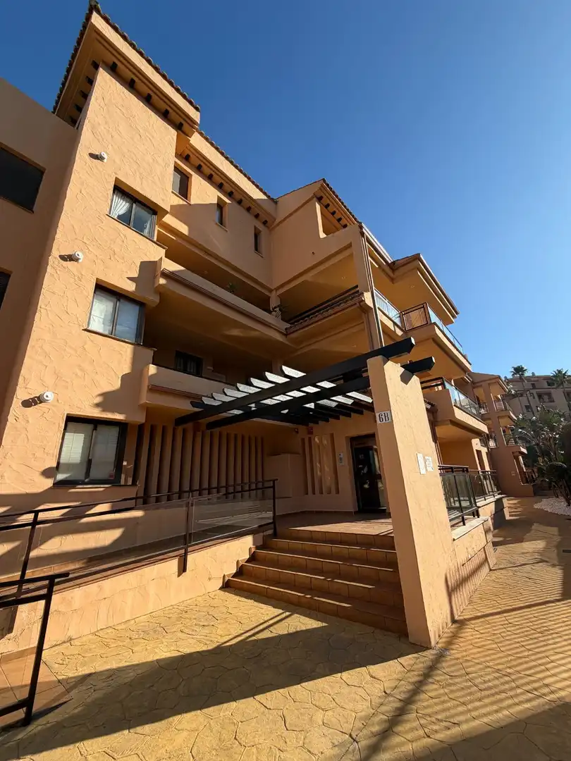 Vista exterior de Ático en venta en Mijas con Aire acondicionado, Jardín privado y Trastero