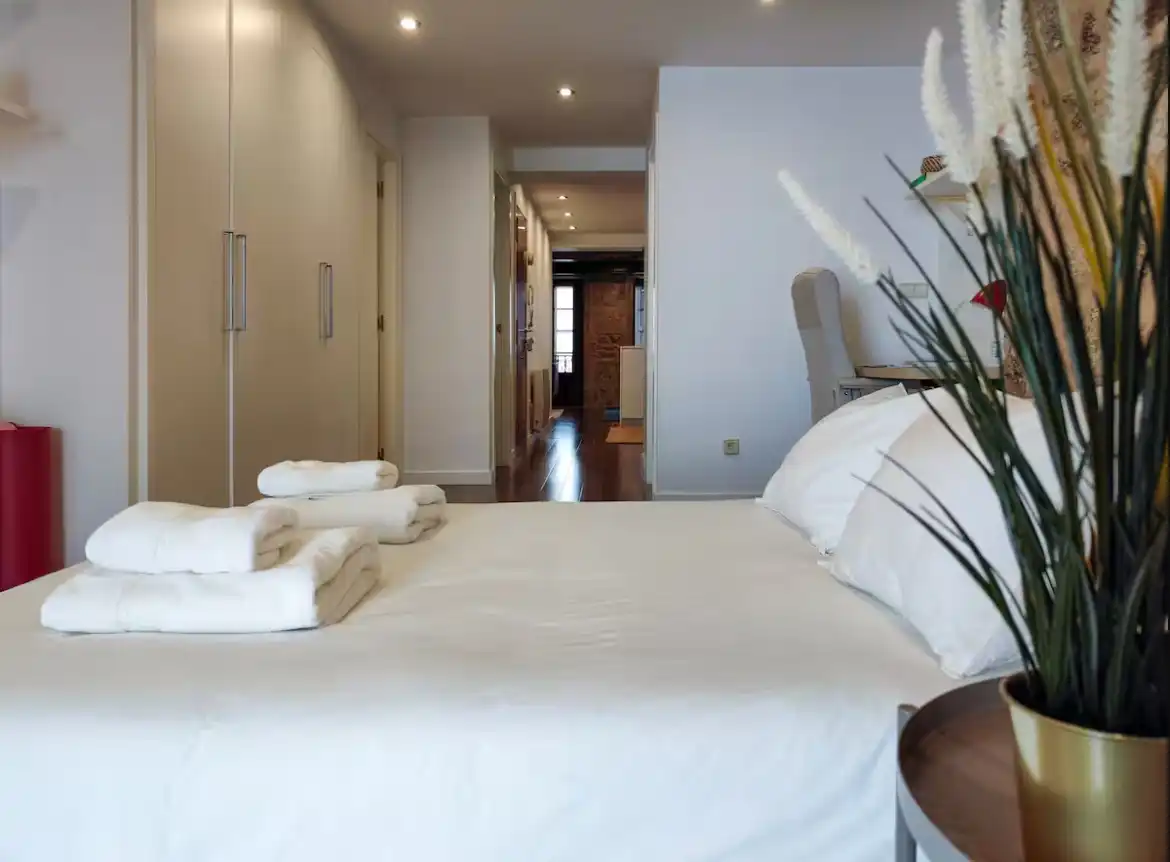Dormitori de Apartament de lloguer en A Coruña Capital  amb Aire condicionat, Calefacció i Parquet