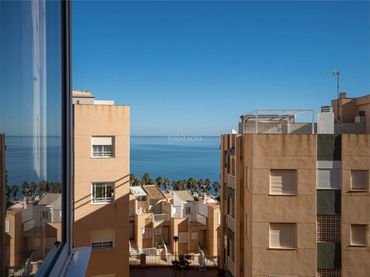 Flat with pool to rent in Urbanización los Leandros 8