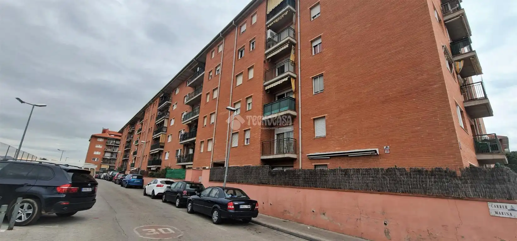 Vista exterior de Pis en venda en Vilassar de Mar amb Parquet i Balcó