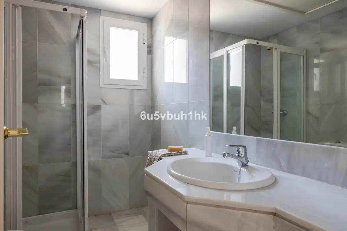Apartament amb piscina en venda a Avenida Conde Rudi, imagen 4