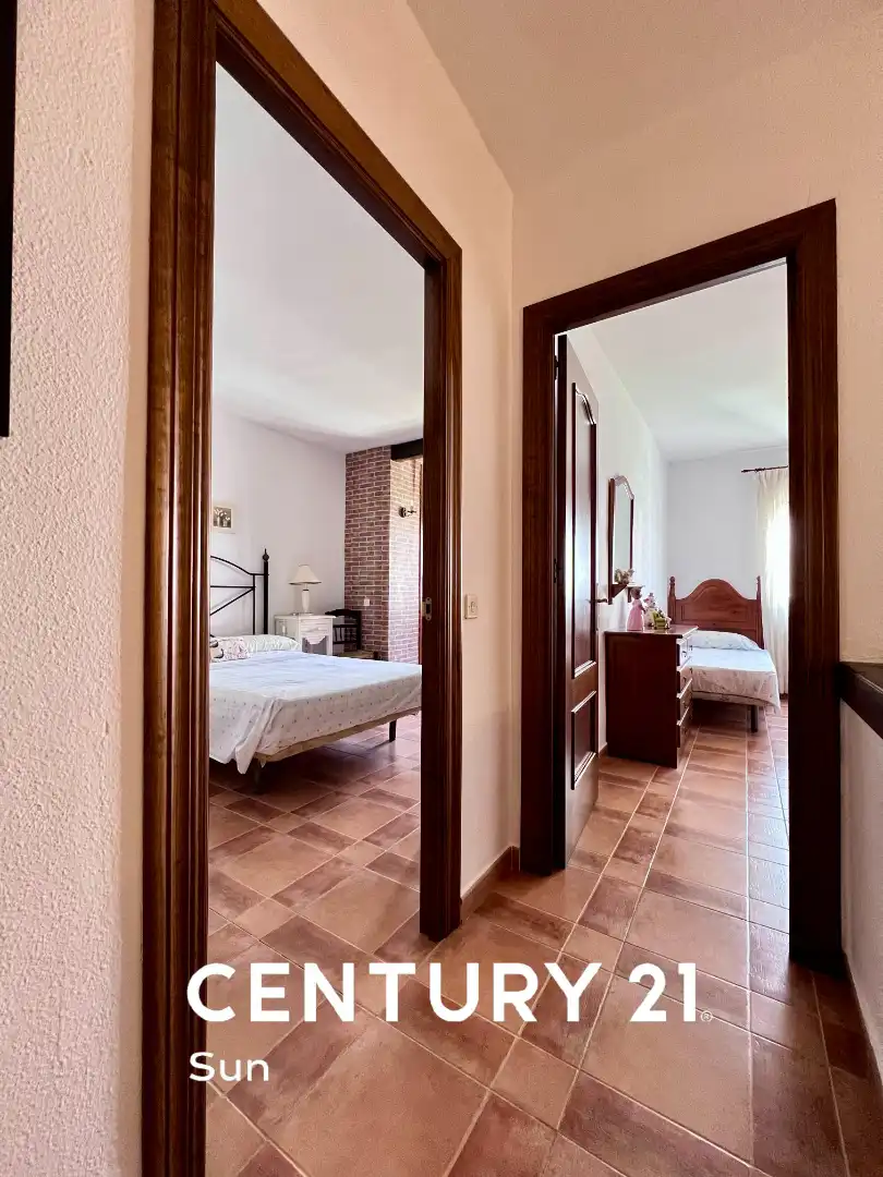 Habitación de Casa adosada en venta en Estepona con Jardín privado, Terraza y Lavadora
