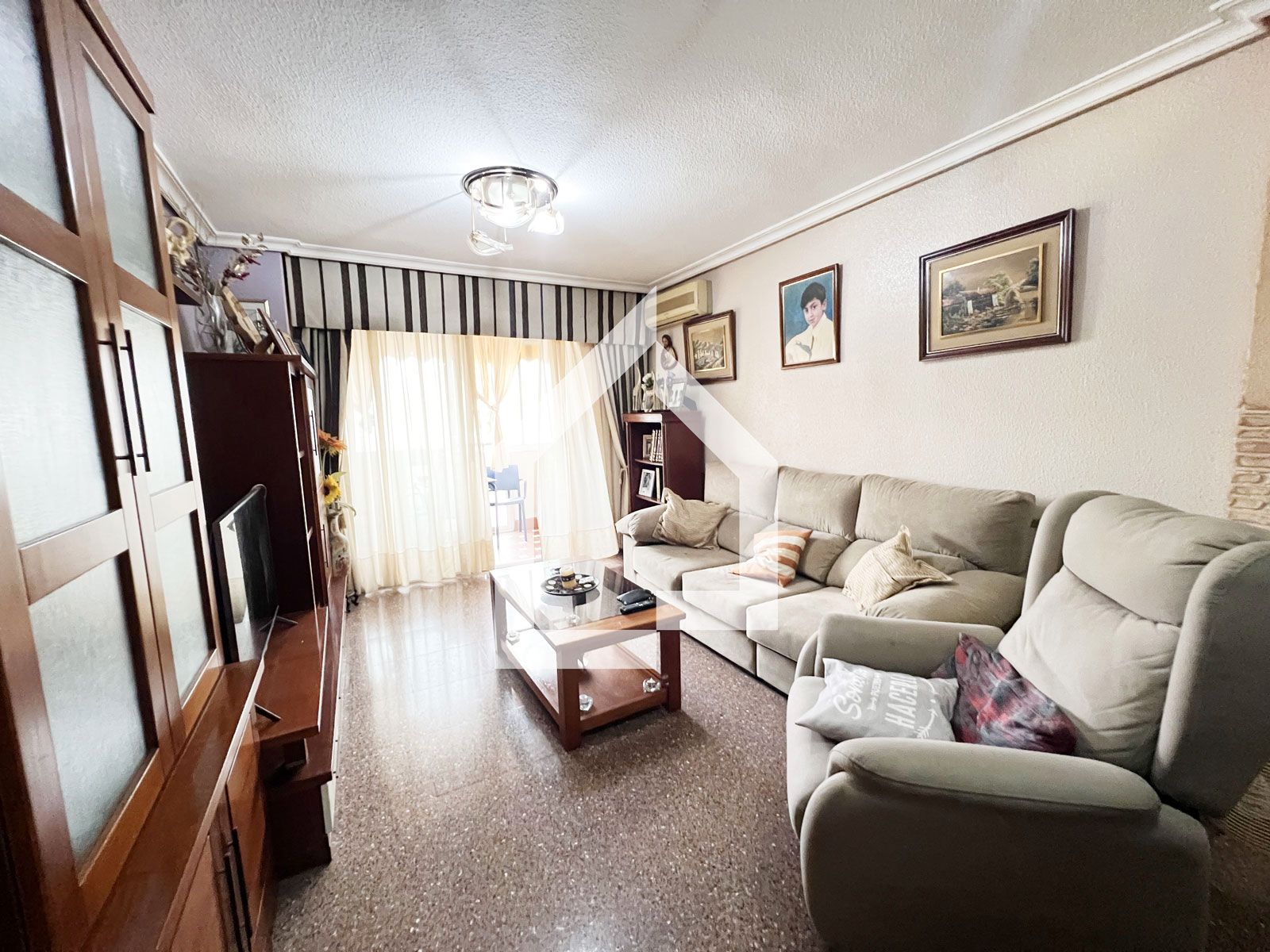 Sala d'estar de Pis en venda en San Vicente del Raspeig / Sant Vicent del Raspeig amb Aire condicionat i Terrassa