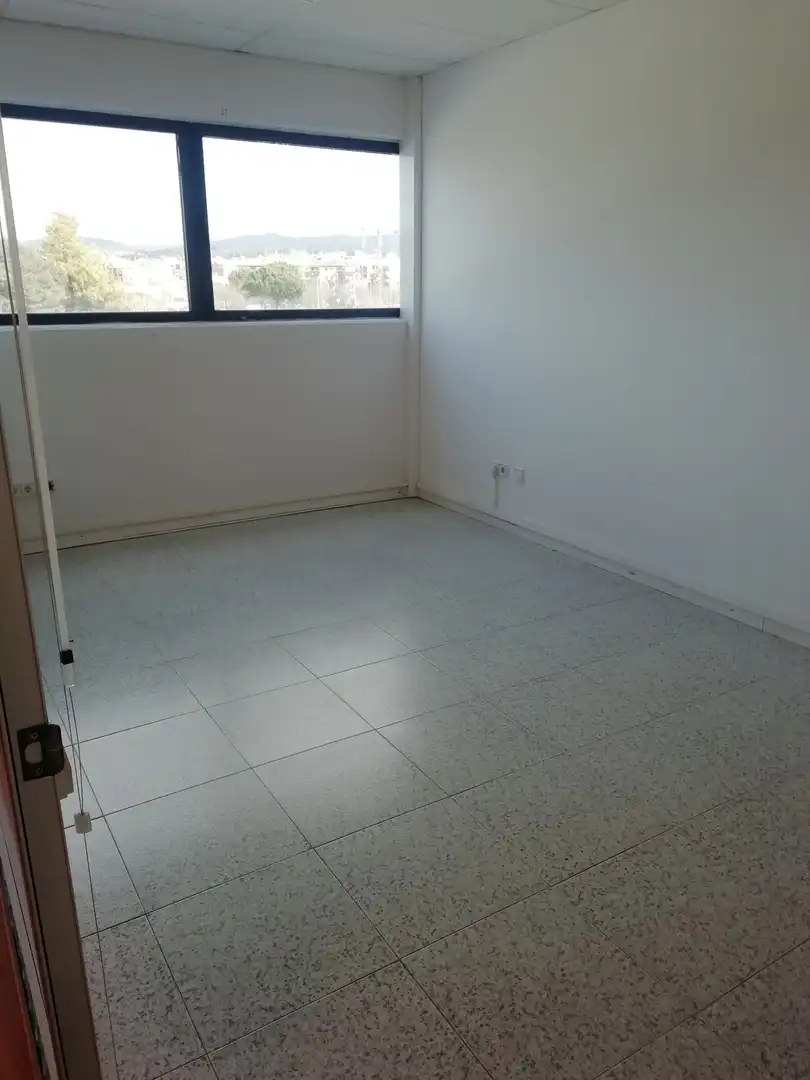 Oficina amb ascensor de lloguer a Mas Xirgu, imagen 17
