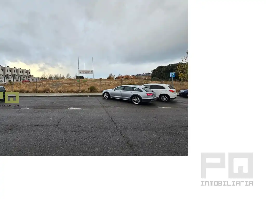 Parking de Casa o chalet en venta en Ávila