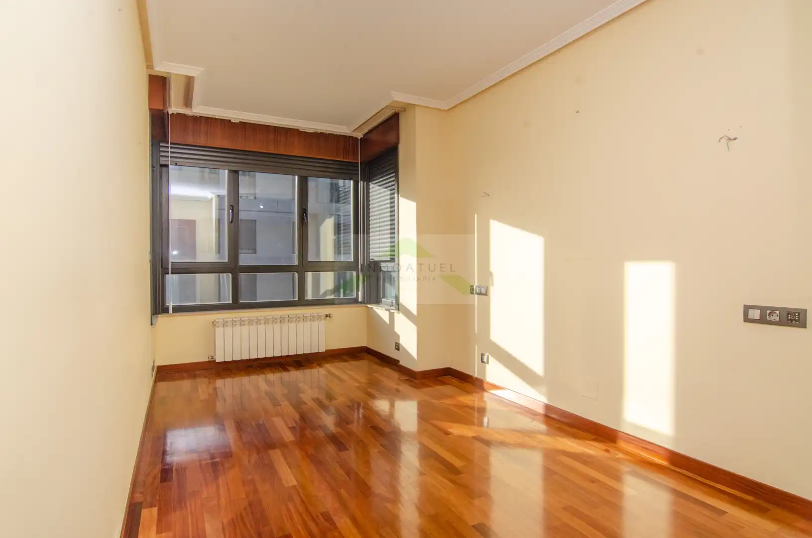Schlafzimmer von Wohnung zum Verkauf in A Coruña Capital  mit Heizung, Parkett und Abstellraum
