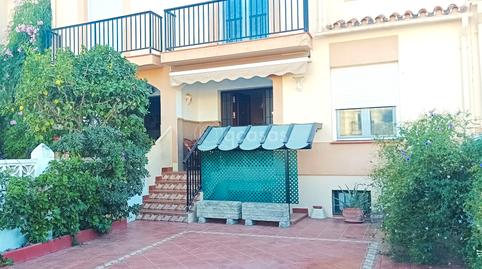 Foto 2 de Casa adosada en venda a Paseo de Maritimo Torremolinos, 121, Los Álamos, Málaga