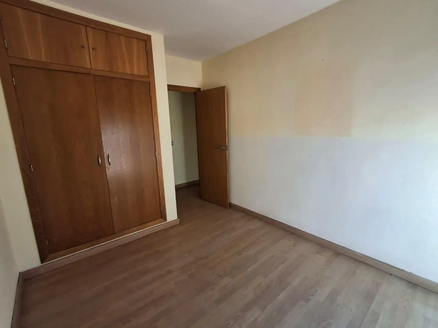 Habitación de Piso en venta en Sollana con Terraza y Balcón