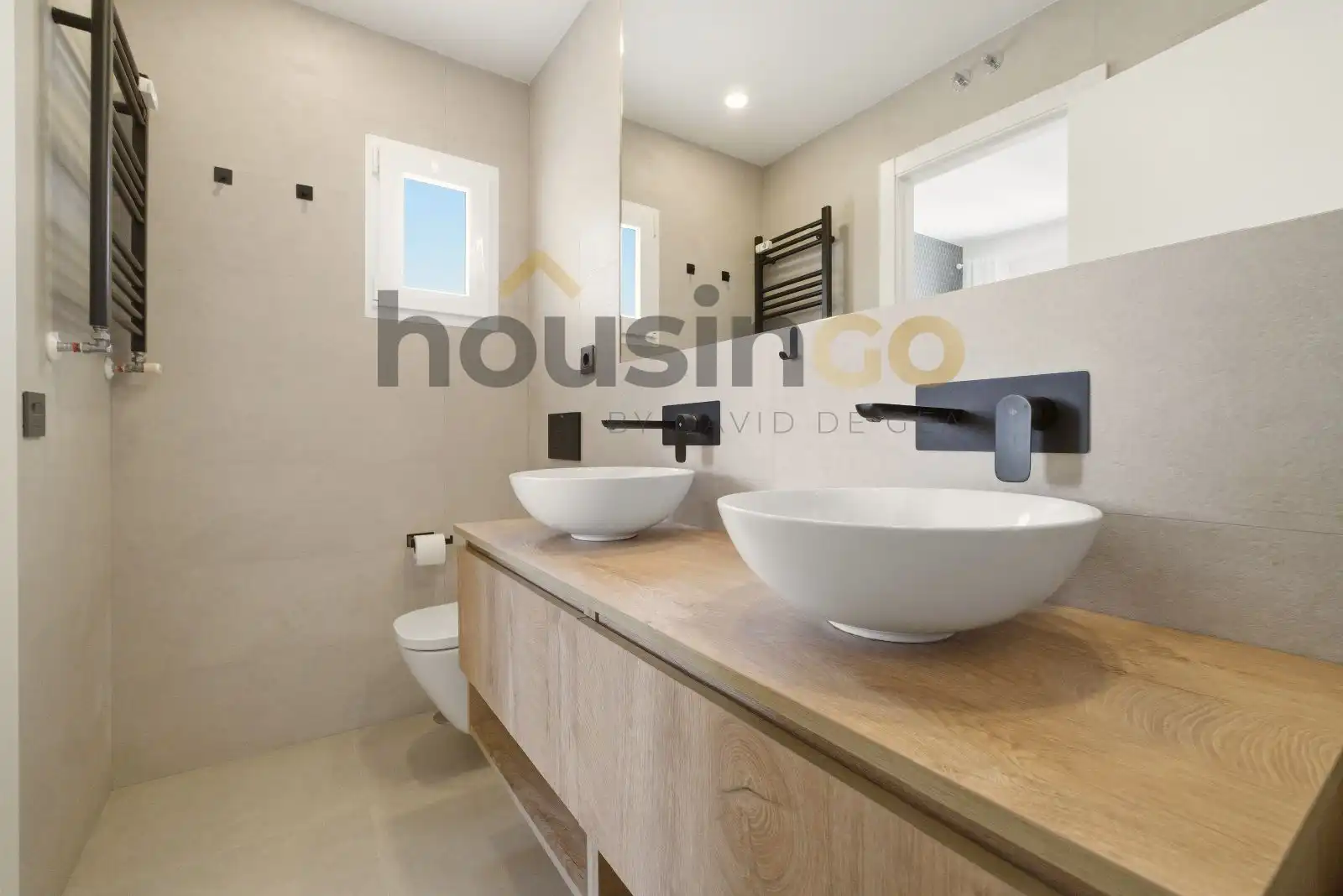 Badezimmer von Wohnung zum Verkauf in Madrid mit Klimaanlage, Heizung und Terrasse